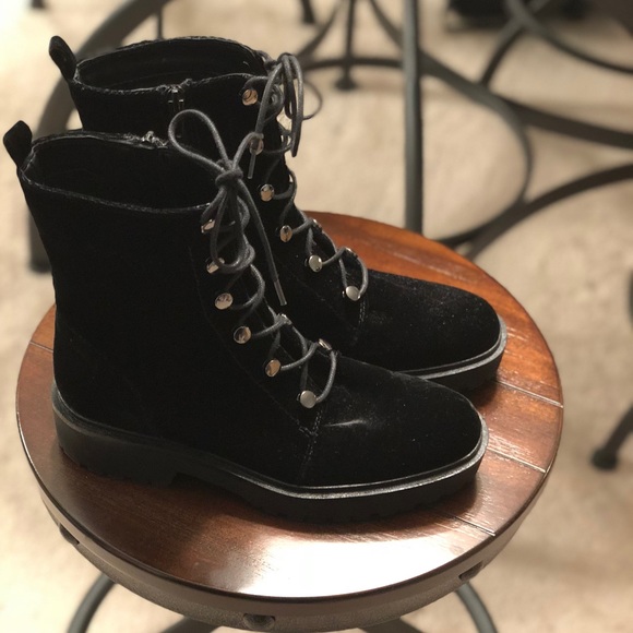 Guess Shoes - Guess black velvet tie up boots